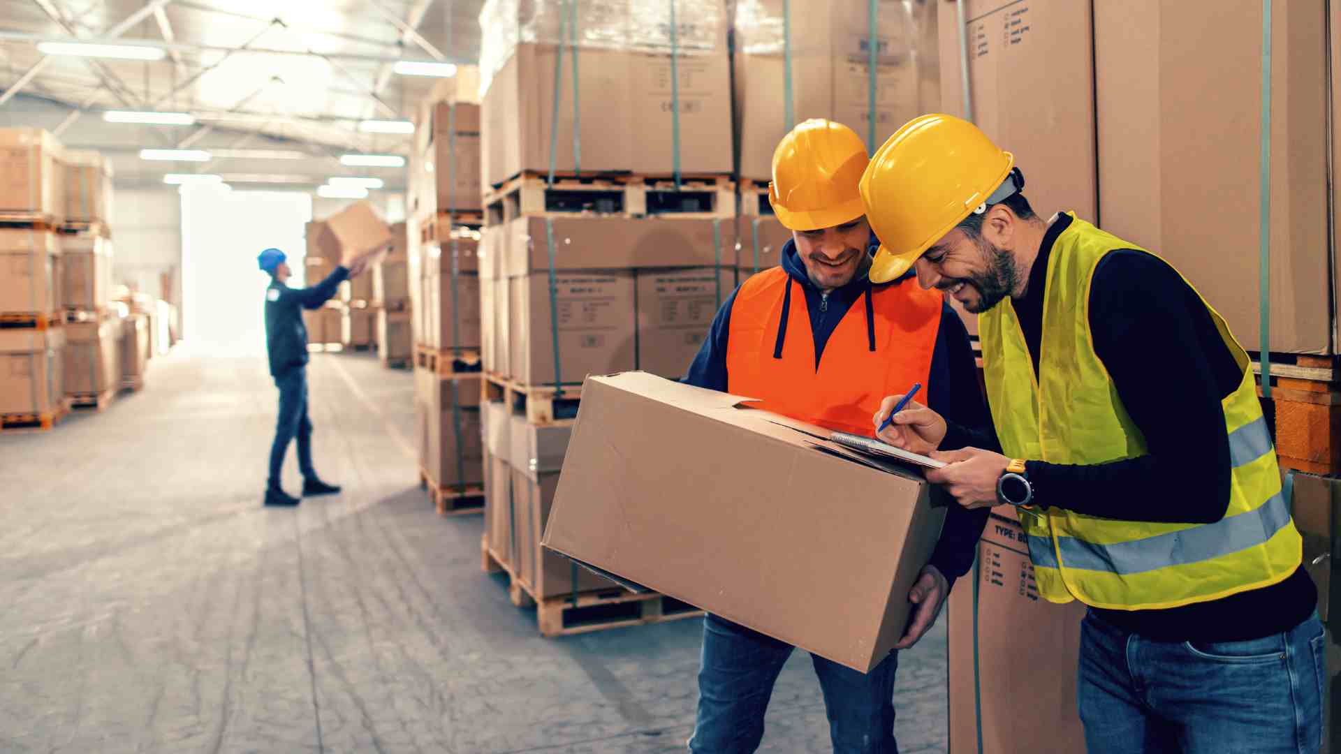 warehouse-workers-1